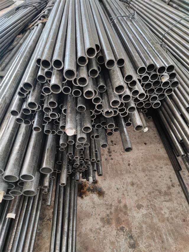 宝山小口径精密无缝钢管